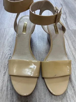 Louise et Cie Nude Patent Leather Ankle Strap Wedge Sandals Size 9N 40 thumbnail 1