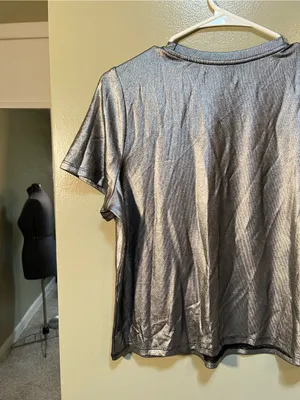 Porridge Anthropologie Women’s Size Medium Petite Shine Glam Tee Metallic Silver thumbnail 9