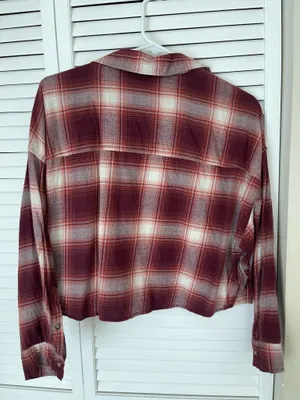 Abercrombie & Fitch Burgundy& Cream Plaid Crop Button Down Shirt thumbnail 5