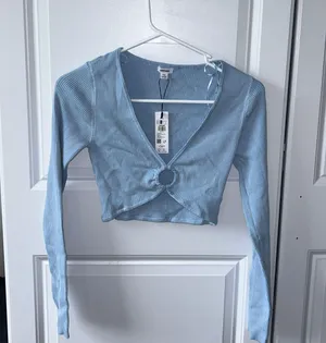 Garage Chandail LS crop sweater w/ ring thumbnail 1