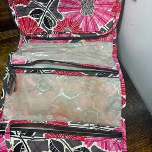Vera Bradley Travel/Cosmetic Carrier‎ thumbnail 11