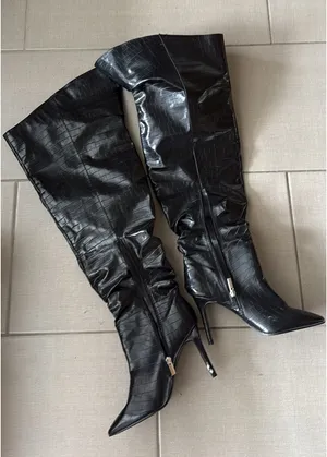 Black Thigh High Heeled Boots Size 8 thumbnail 2