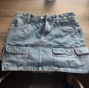 ZARA Skirt Mini thumbnail 1
