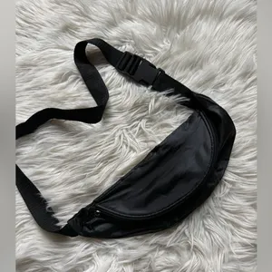San Francisco State University belt bag thumbnail 2