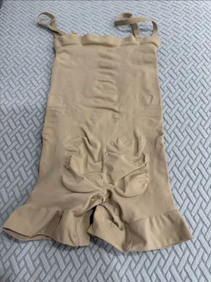 Skims Sz Small Seamless Sculpt Mid Thigh Shorts Clay Bodysuit BBL Butt Lifting thumbnail 7