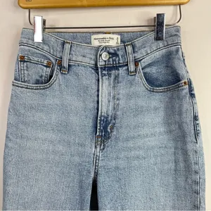 Abercrombie Curve Love Ultra High Rise Ankle Straight Jeans Patched 25 0 short thumbnail 3