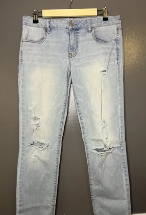 American Eagle Outfitters Jegging Jeans Womens 12 X-Long Light Wash Distressed thumbnail 1