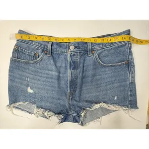 Levi's‎ 501 Original Womens Denim Short Distressed Raw Edge Blue Jean Size W33 thumbnail 4