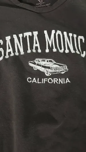 Black crew neck thumbnail 3