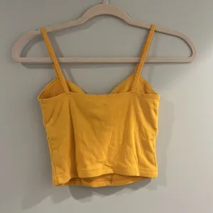 hollister yellow tank top size medium thumbnail 2
