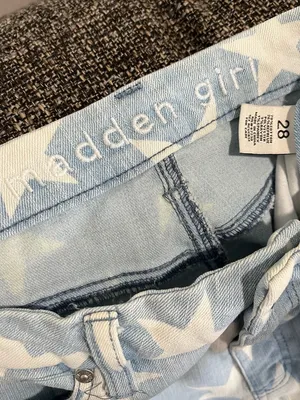 Madden Girl Steven Madden Light Blue Star-Print Flared Jeans Size 28 thumbnail 4