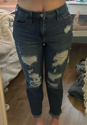Hollister Jeans thumbnail 1