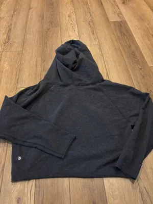 Lululemon cropped hoodie  thumbnail 2
