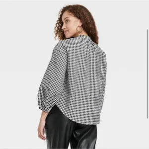 A New Day Black and White Gingham V-Neck Puff 3/4 Sleeve Oversized Top thumbnail 2