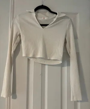 Romwe Crop Collared White Top thumbnail 1