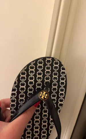 Tory Burch Flip-Flops thumbnail 4