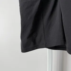 Lululemon 4 Black‎ Tank Top Yoga Workout Athleisure Activewear Workout Gym thumbnail 5