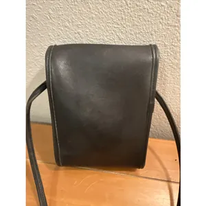 Vintage 90s Coach Black Leather Scooter Crossbody Bag 9893 Turn Lock Hang Tag thumbnail 4