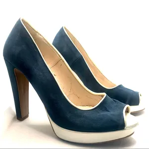 Love Made In Italy Blue Suede Peep-Toe Pumps With White Leather Trim (40) thumbnail 2