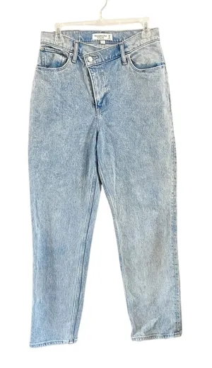 Abercrombie Curve Love Ultra‎ High Rise 90s Straight Jeans 29/8R thumbnail 1
