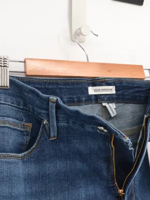 Good American Good Straight Jeans Womens 18 Blue Distressed Knee Raw Hem Med Was thumbnail 3