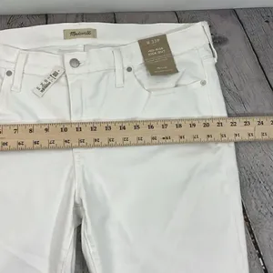 Madewell Mid Rise Kick Out With Magic Pocket White Plus Size thumbnail 12