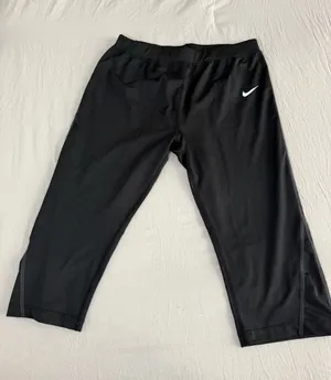 Nike women Black Cropped Athletic Leggings with White Swoosh‎ thumbnail 1