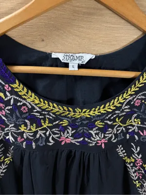 TRAMP Women’s embroidered Peasant Top Large Black thumbnail 3