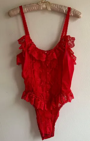 Vintage Lingerie thumbnail 1
