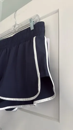 Varley Women’s Large Arlington 2” Running Shorts thumbnail 6