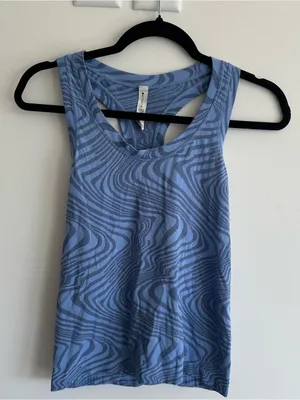 Athleta Momentum Seamless Tank Top thumbnail 2