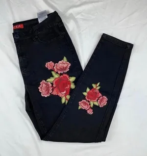 GUESS pants thumbnail 1
