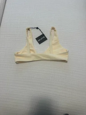 Skatie cream bikini top thumbnail 3