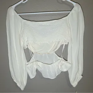 Reformation Laraine Ivory Off The Shoulder Cropped Blouse Women’s Size Medium 8 thumbnail 7