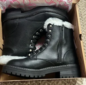 Sugar fur top lace up boot sz 9 thumbnail 1