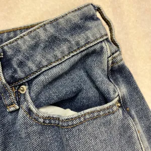 PacSun Distressed Denim Jeans Womens Blue High Rise Straight Leg Cotton‎ thumbnail 5