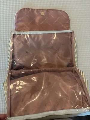 Vince Camuto Cosmetic bag thumbnail 3