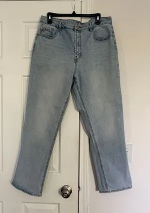Frye Light Wash Relaxed Women’s Jeans thumbnail 1