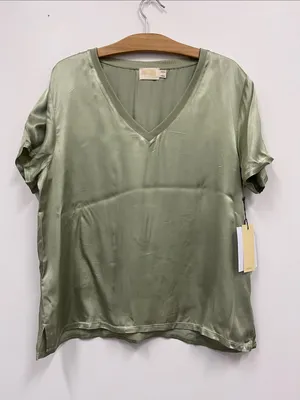 NWT Nation LTD Olive Green Satin V-Neck Women's Top size L thumbnail 1