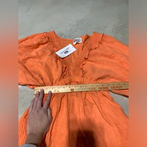Bucket list only clear skies v-neck romper coral medium NWT thumbnail 6