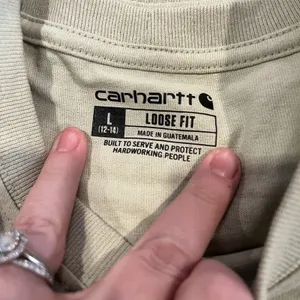 Carhartt Women Long Sleeve T-shirt Loose Fit L Sleeve logo Crew Neck Light Green thumbnail 4