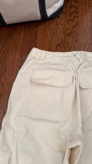 Universal Threads Cargo Pants thumbnail 2