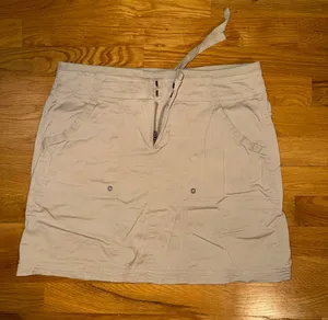 Kaki Skirt thumbnail 1