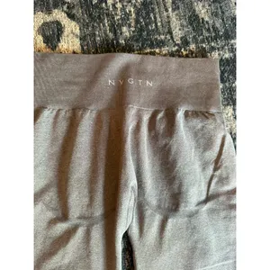 NVGTN Leggings Contour Gray HighRise Seamless Yoga Pant Gym Athletic Size Medium thumbnail 4