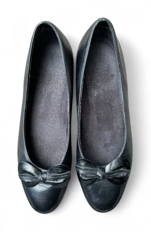 Munro Women’s Size 10 Black Leather Bow Ballet Flats Low Heel Comfort Shoes thumbnail 1