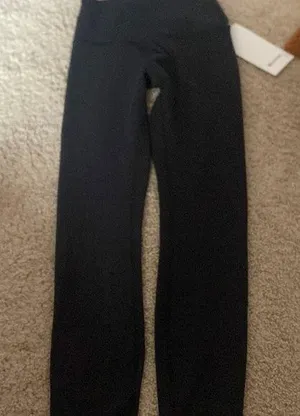 Lululemon NWT WUNDER TRAIN hr tight 28 thumbnail 1