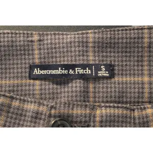 Womens Abercrombie & Fitch Gray Black Tan Plaid Pleated High Waist Shorts Size S thumbnail 3