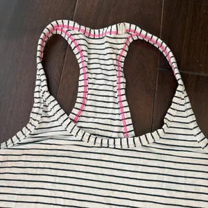 LULULEMON Modern Racerback Parallel Stripe Workout Tank Top Size 6 thumbnail 6