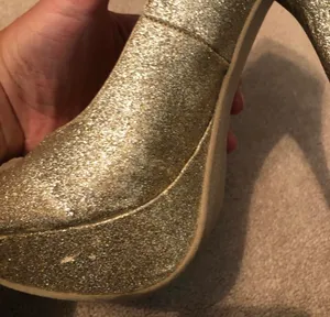 Deb Platform Shoes Gold Glitter Size 8.5 thumbnail 2