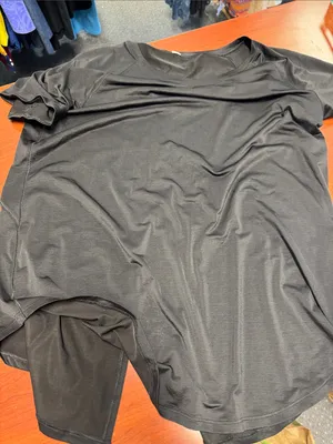 Lululemon tee // 081438 thumbnail 1